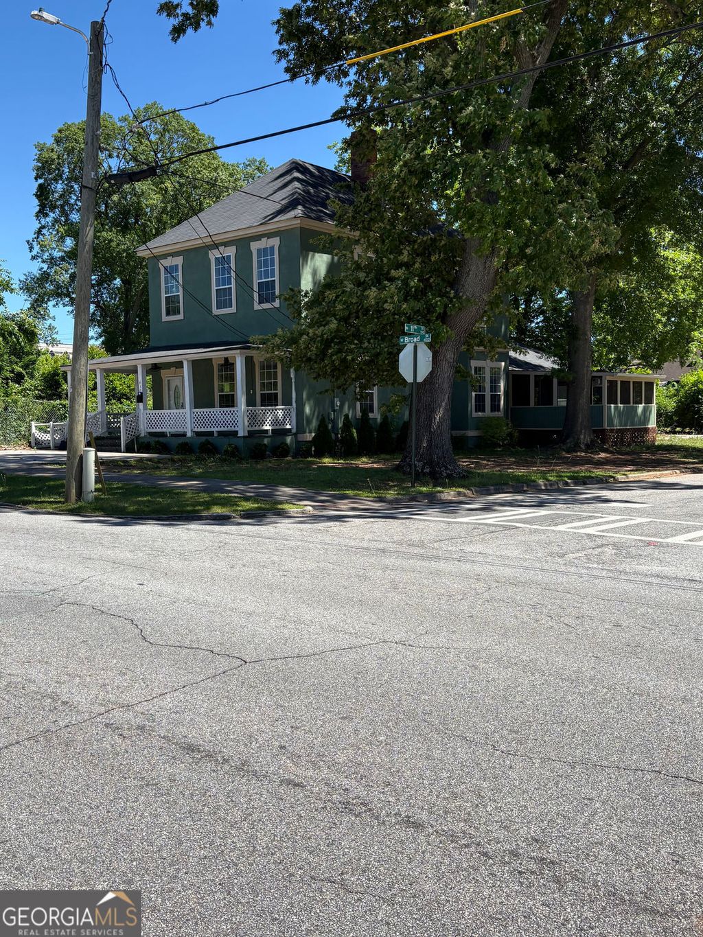 Photo of 430 W Broad Street, Griffin, GA 30223 (MLS # 10765462)