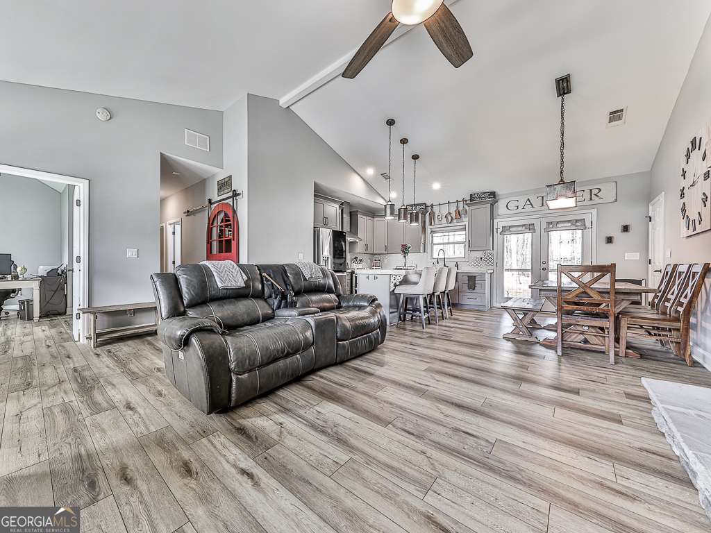 218 Sunset CV