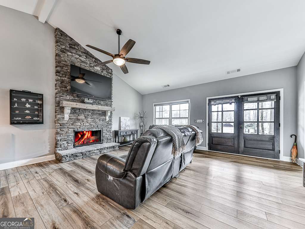 218 Sunset CV
