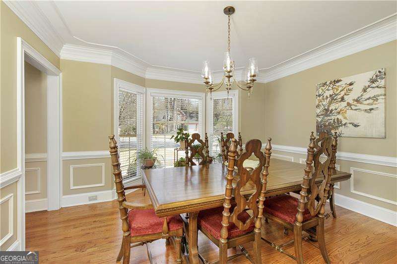 210 Chiswick Close