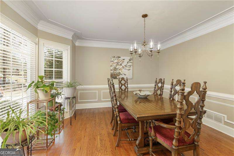 210 Chiswick Close