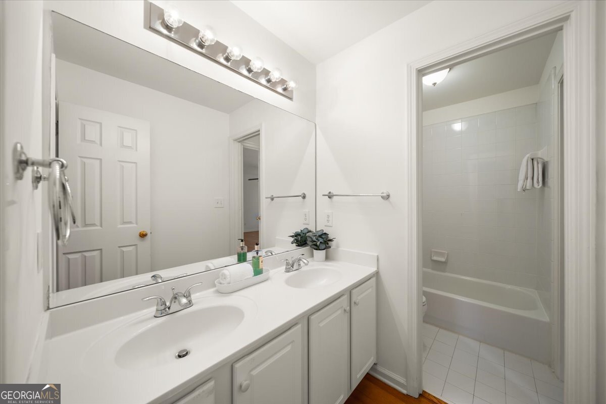 Oak Park - Residential