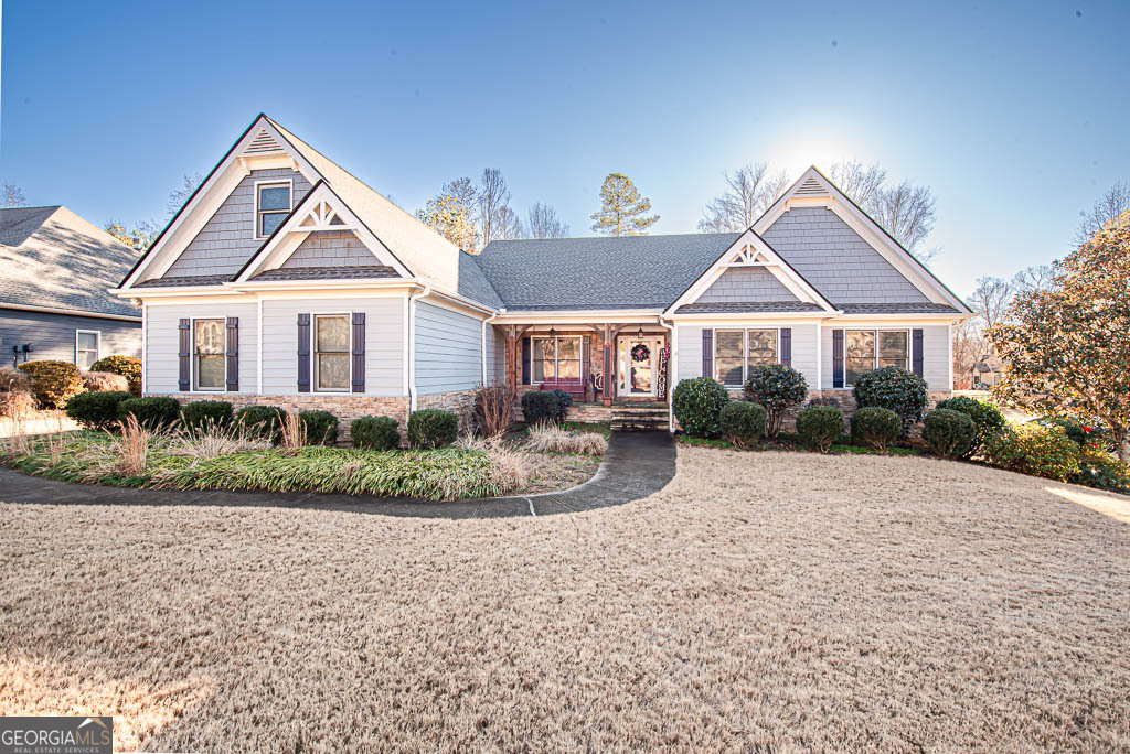 734 Lincoln DR