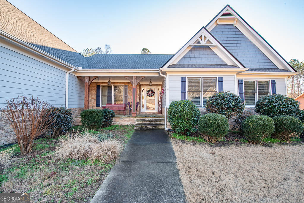 734 Lincoln DR