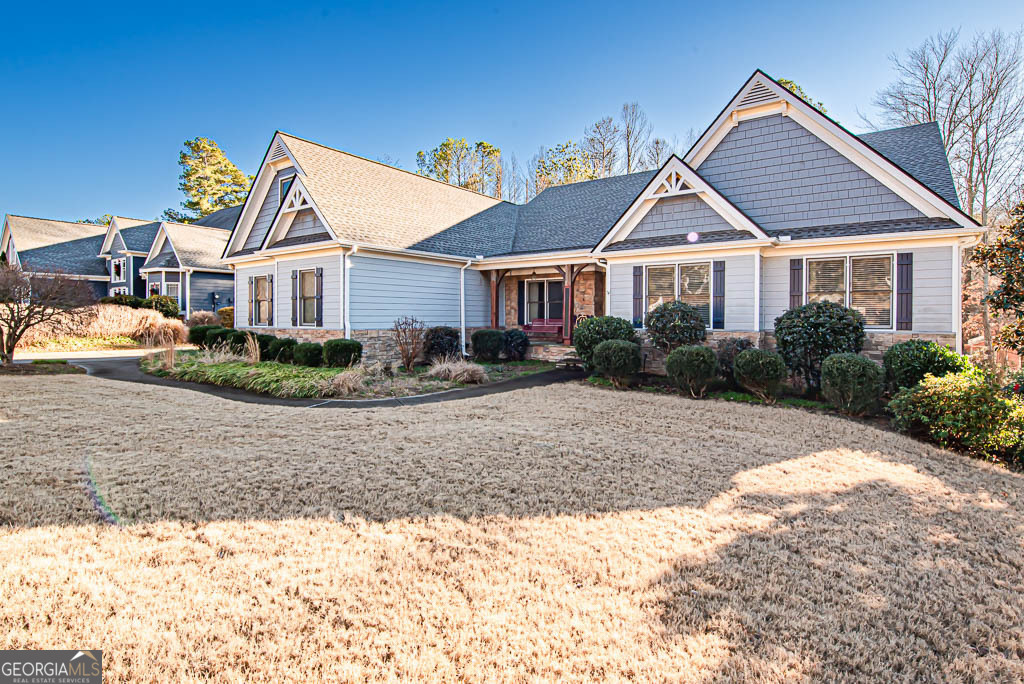 734 Lincoln DR