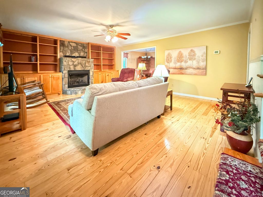 Photo of 304 Hawks Nest, Sautee Nacoochee, GA 30571 (MLS # 10763410)