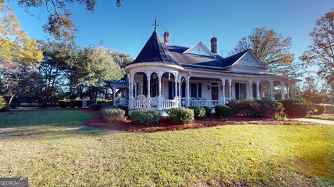 A home in Twin City