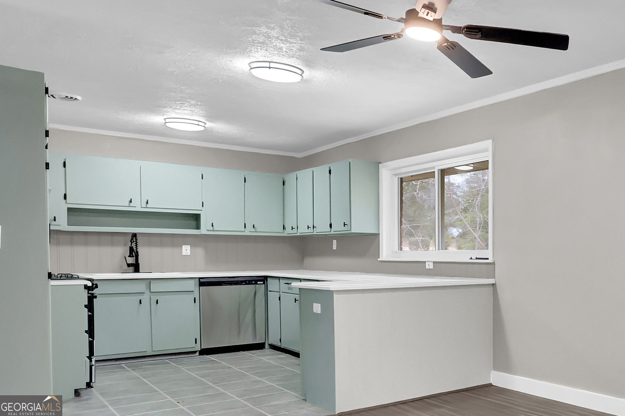 Hollydale - Residential