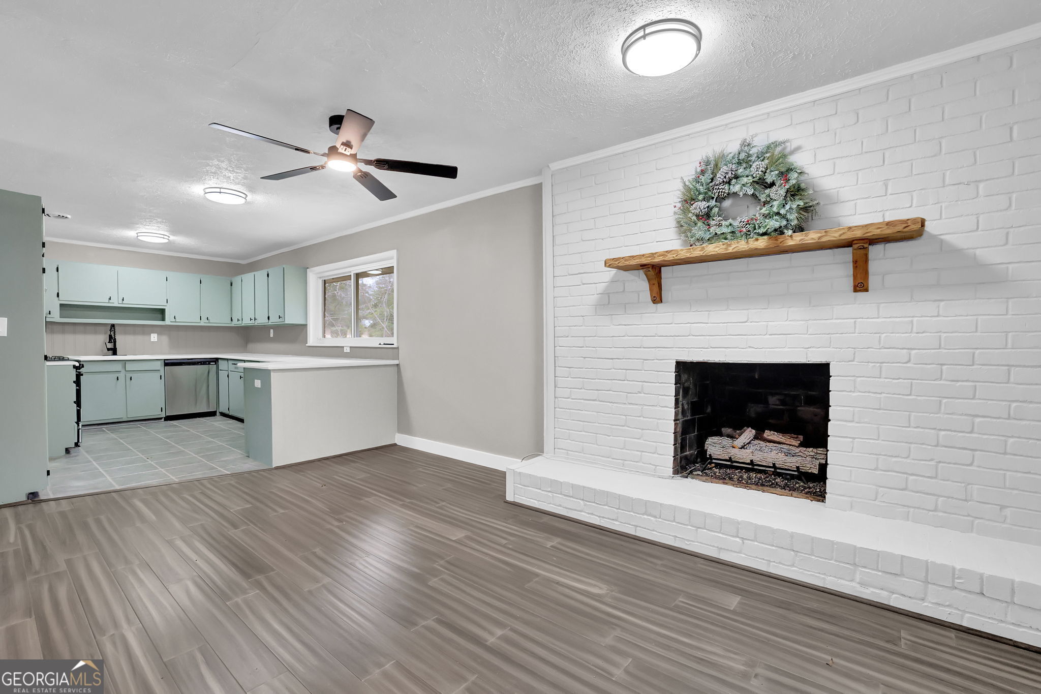 Hollydale - Residential