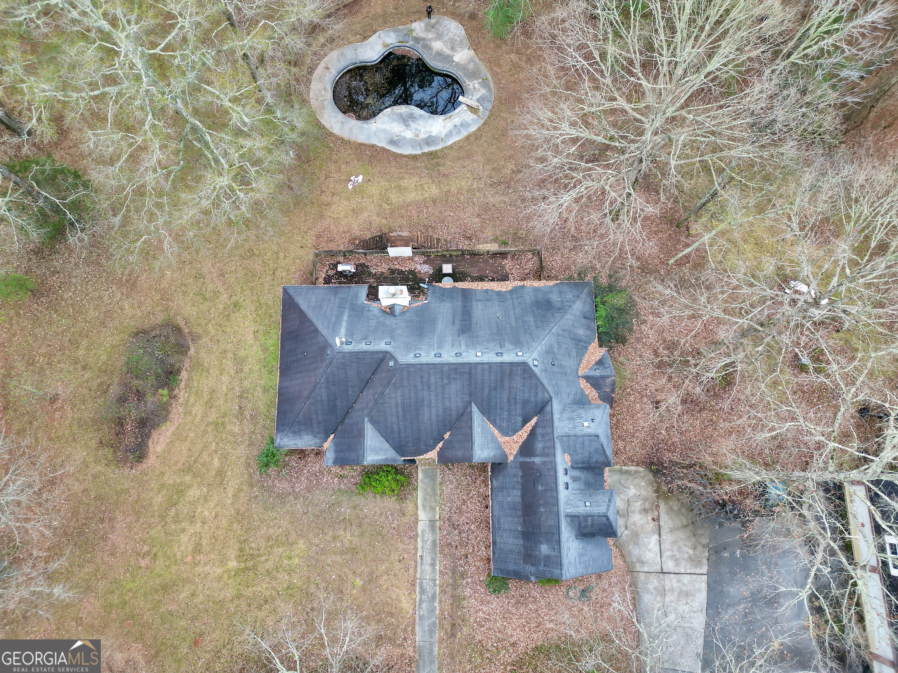 3003 SW East Fairview RD