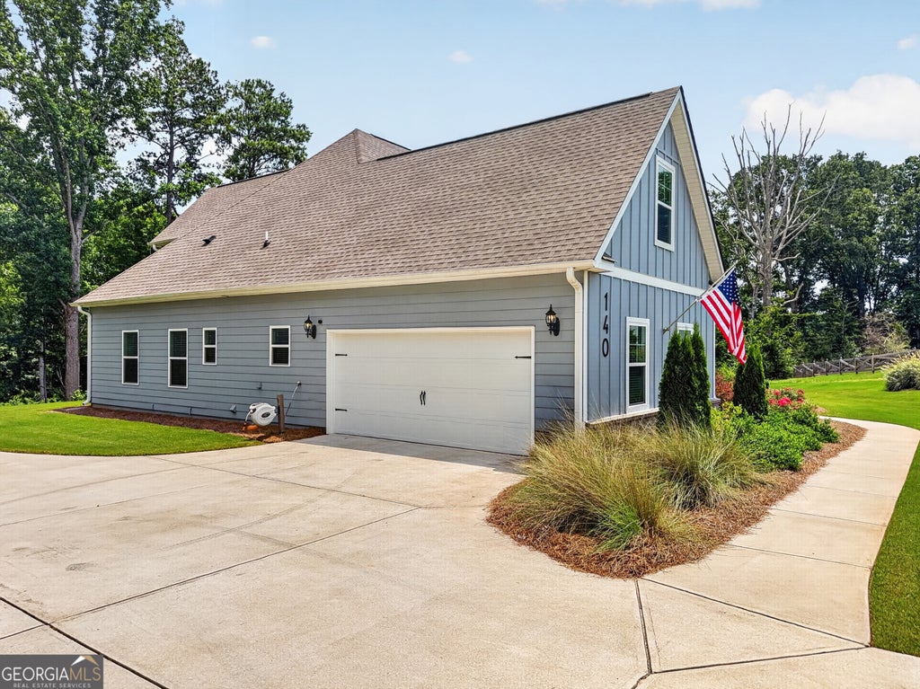 Photo of 140 Linton Estates Avenue, Newnan, GA 30263 (MLS # 10837970)
