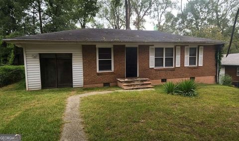 678 Quaker ST SW Atlanta GA 30315