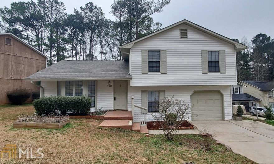 Weekend Only- Here you have a TOTALLY RENOVATED 3 bedrooms with 2 full bathrooms that's been totally, totally redone, a must see to appreciate and this one will not last in this market! Floors are LVP, New Lite Fixtures, New Int. Doors, BRAND NEW KITCHEN with Stainless Steel Appliances, New ROOF, NEW Garage Door (1 car garage) with a fenced backyard and sooooo much more to mention! One year home warranty included... Price to sale over this week, so hurry before it's UNDER CONTRACT!!!