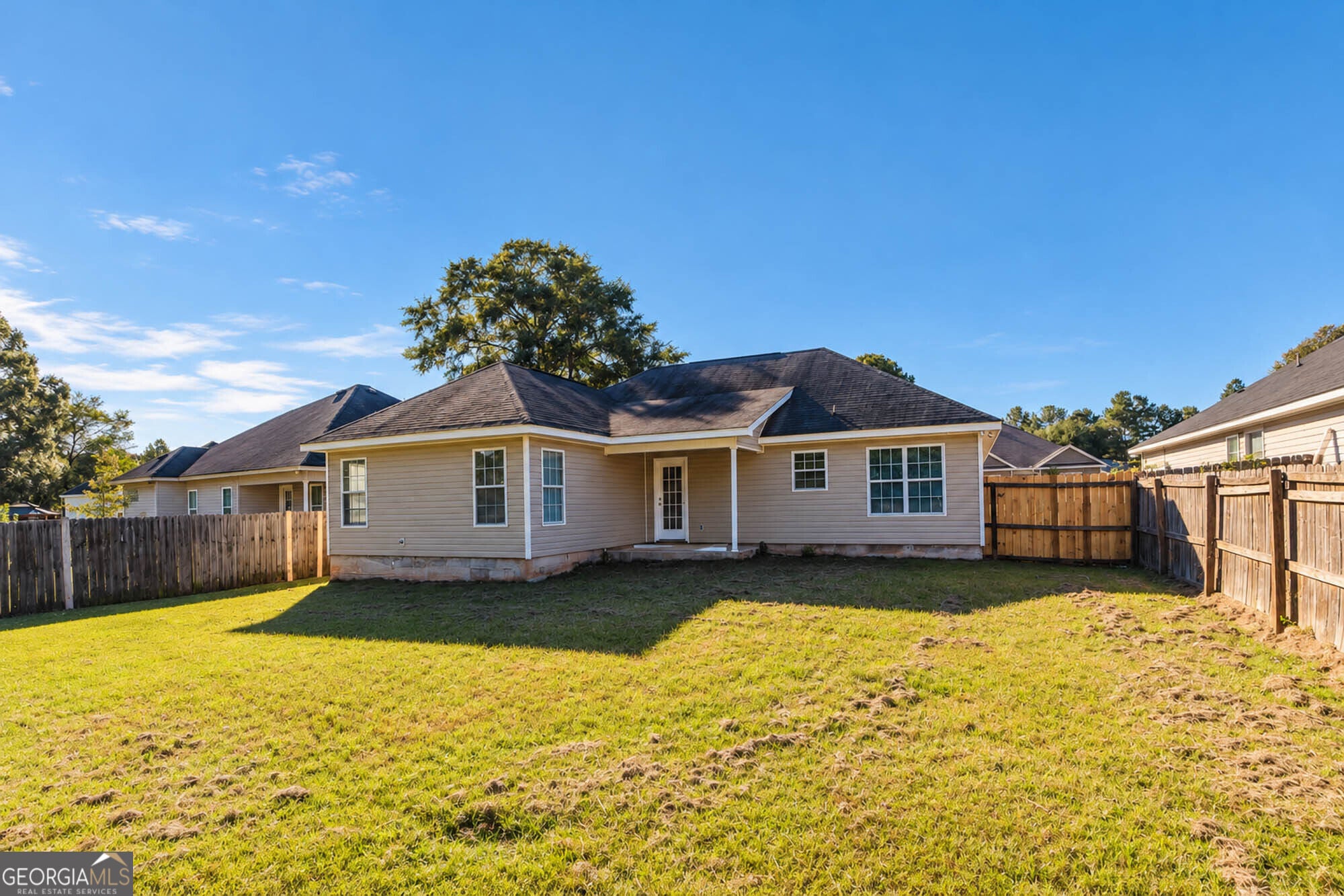 216 Laurel Woods DR