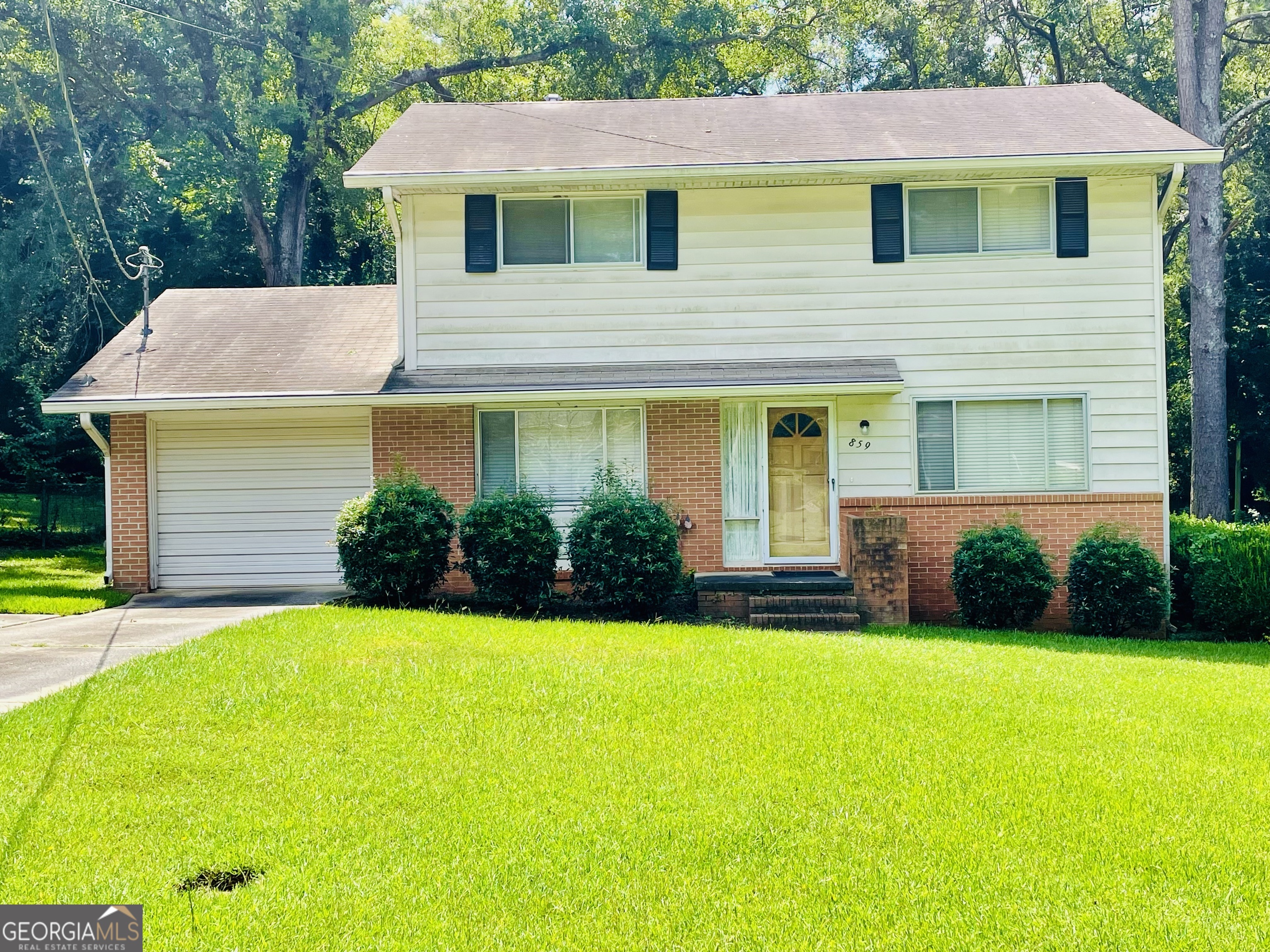 Located in North Macon this spacious 4-bedroom, 3.5 bath home has over 2000 sq. ft. of living space. Sitting on .34 acres this home features a single garage and large deck overlooking the backyard. A storage shed provides additional space for your tools or hobbies. Inside the home offers a flexible floor plan with multiple living areas perfect for entertaining or relaxing. The breakfast area flows seamlessly into the kitchen, which offers ample cabinet space. Conveniently located near shopping, dining and great schools. Schedule your appointment to view this home TODAY!