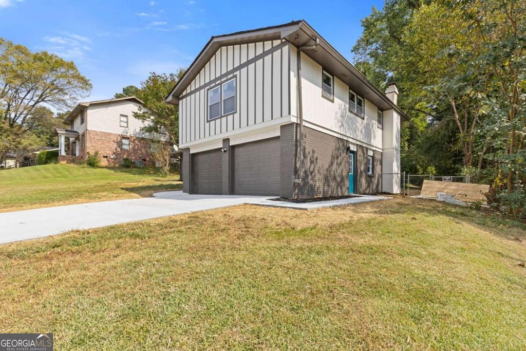 Photo of 1634 Lamancha Drive, Lawrenceville, GA 30044 (MLS # 10711732)