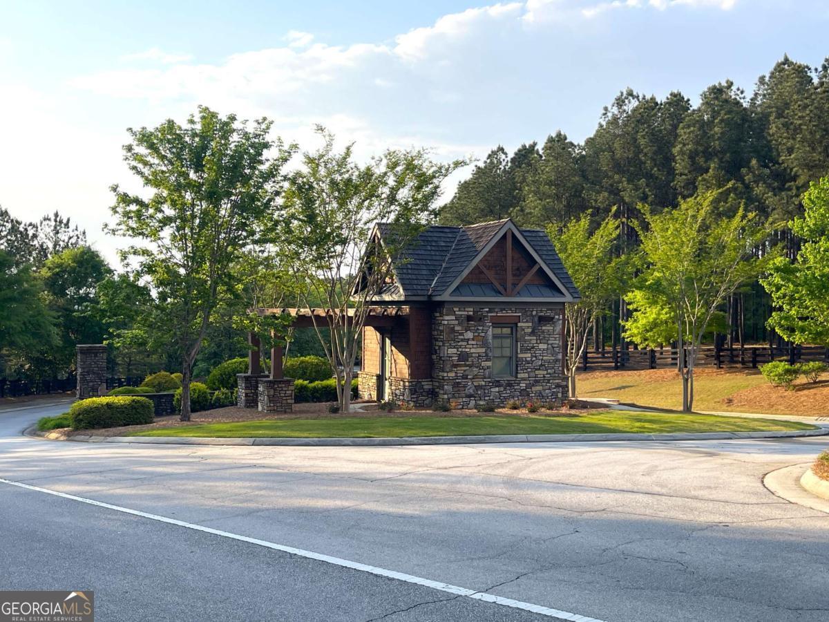 203 Red Wood DR