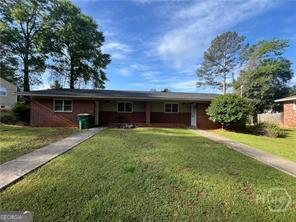 LOCATION, LOCATION, LOCATION! 2 bedroom, 1 bath duplex off Milledge Ave. Close to loop 10, UGA, Botanical Gardens and bus lines. Updated kitchen, bathroom and appliance. Fenced in back yard. ** Applicants must pass application, credit and background check and submit proof of income. Application fees are NONREFUNDABLE. 630 credit required.3x amount of rent in income ** ** PET POLICY- No cats. No dogs over 20 pounds. Approved dogs with nonrefundable pet fee of $300 + $20 per month** . LVP flooring throughout. Owner/Agent