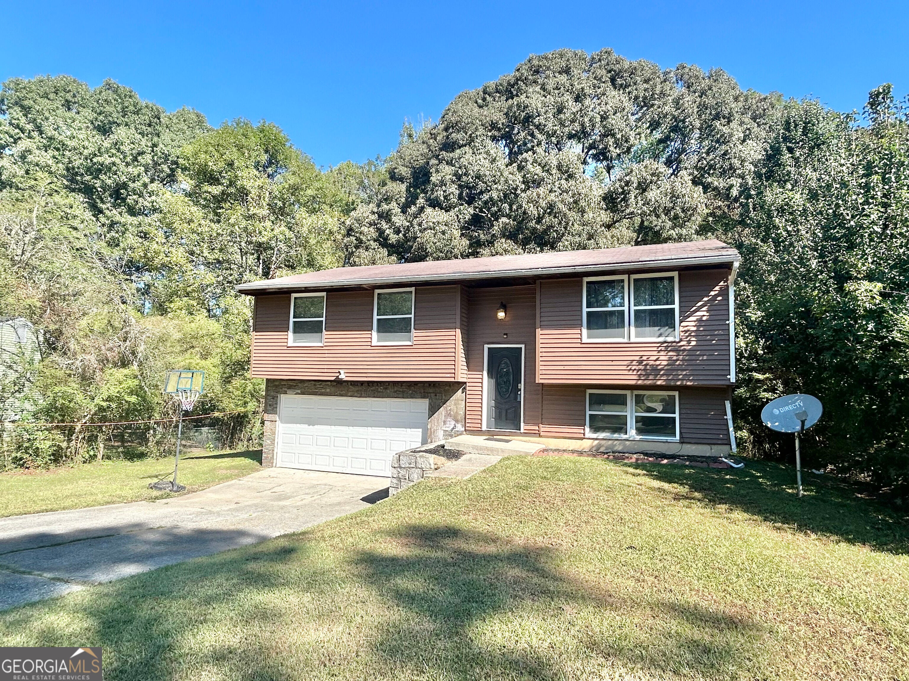 2877 SW Woodburn CT SW