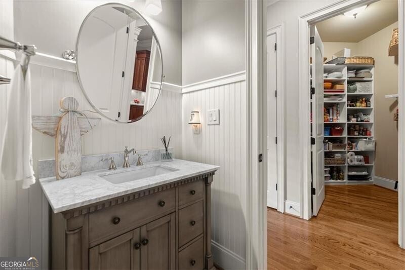 Milton, Georgia 30004, United States, 6 Bedrooms Bedrooms, ,7 BathroomsBathrooms,Residential,Pending,46254