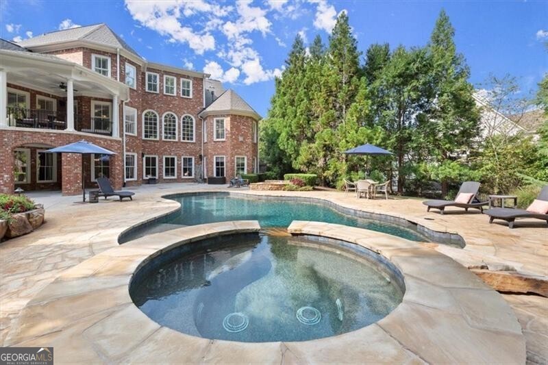 Milton, Georgia 30004, United States, 6 Bedrooms Bedrooms, ,7 BathroomsBathrooms,Residential,Pending,46254