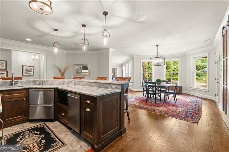 Milton, Georgia 30004, United States, 6 Bedrooms Bedrooms, ,7 BathroomsBathrooms,Residential,Pending,46254