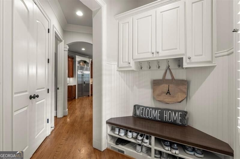 Milton, Georgia 30004, United States, 6 Bedrooms Bedrooms, ,7 BathroomsBathrooms,Residential,Pending,46254