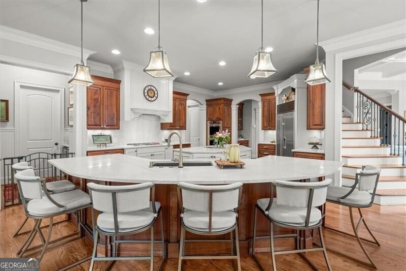 Milton, Georgia 30004, United States, 6 Bedrooms Bedrooms, ,7 BathroomsBathrooms,Residential,Pending,46254