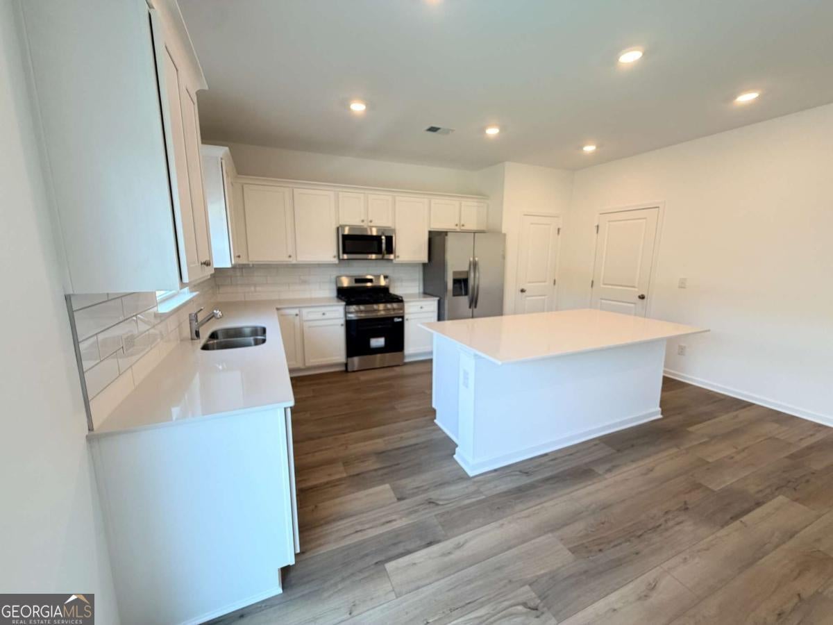 3754 Aiyana WAY