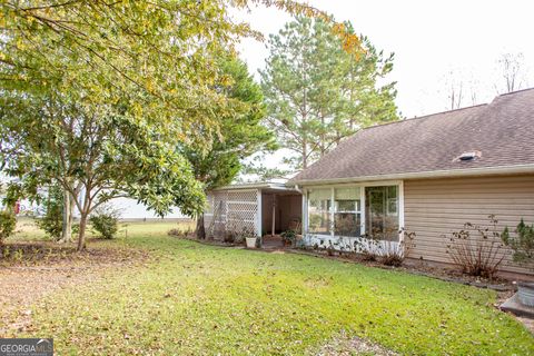 A home in Blackshear