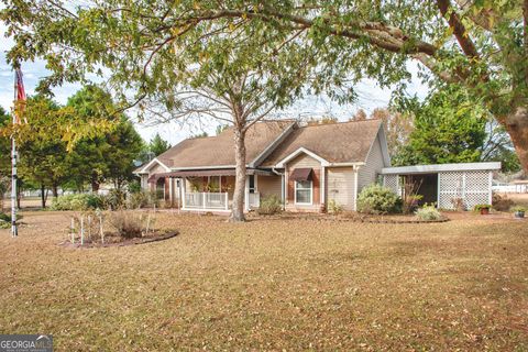 A home in Blackshear