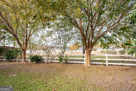 A home in Blackshear