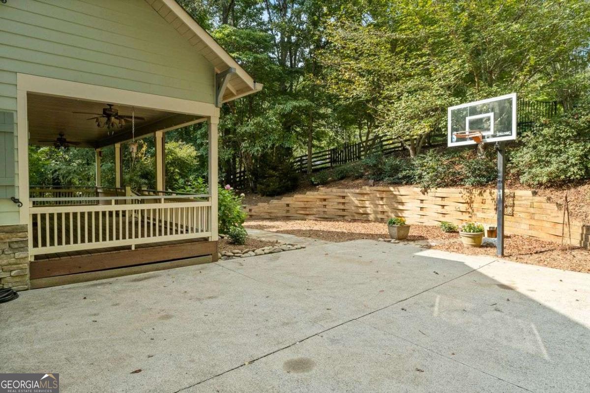 240 PROSPECTOR WAY