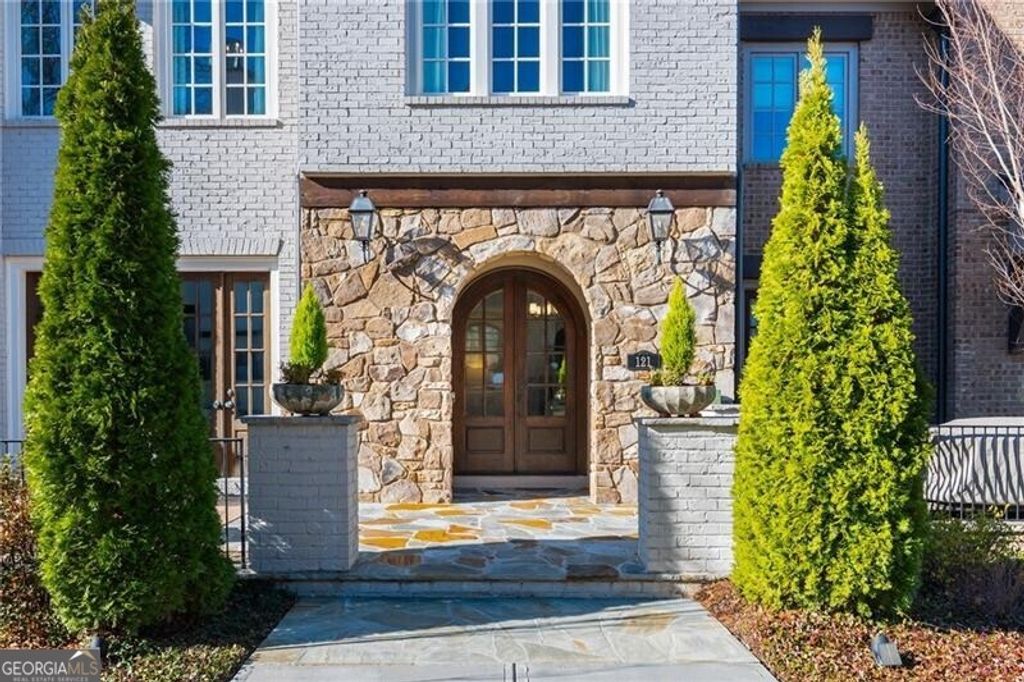 Photo of 121 Lily Garden Place, Alpharetta, GA 30009 (MLS # 10673016)