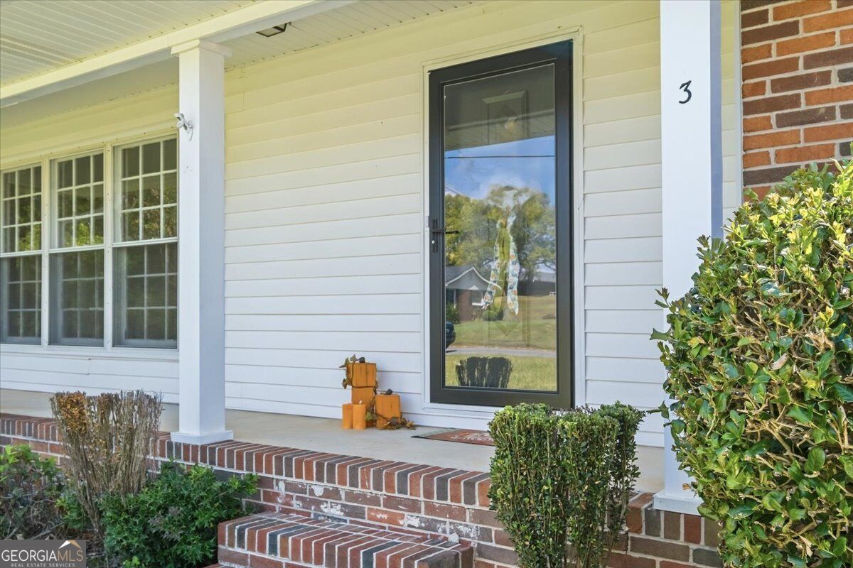 3 Cameo DR NW