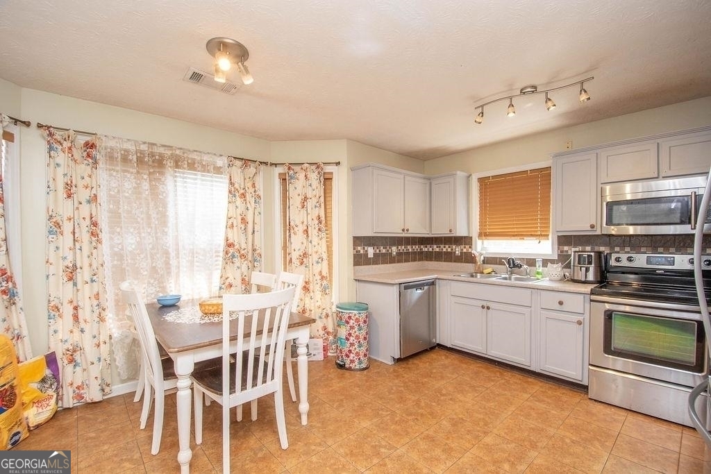 Calico Corners - Residential