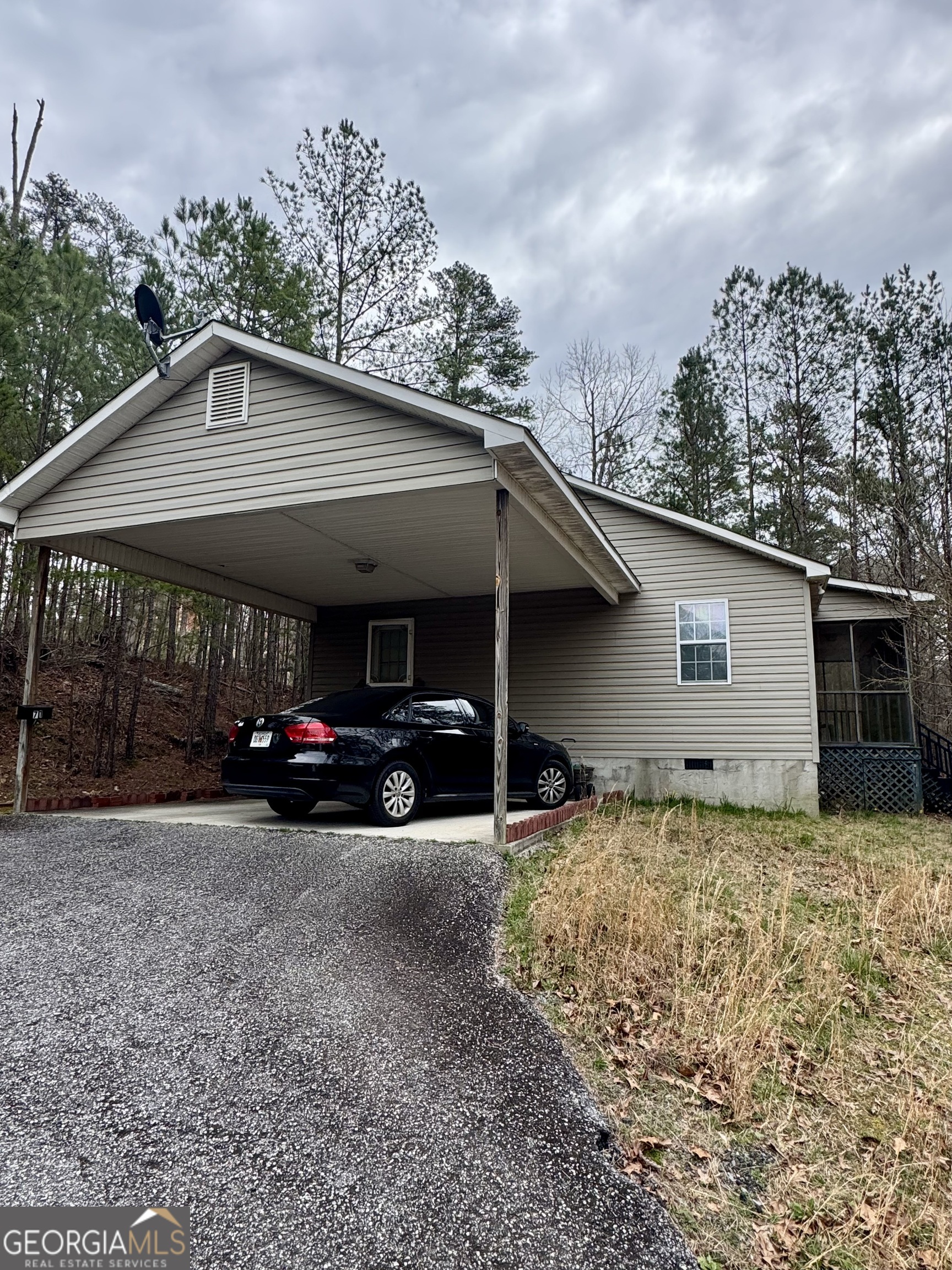 71 Pleasant Valley RD SE