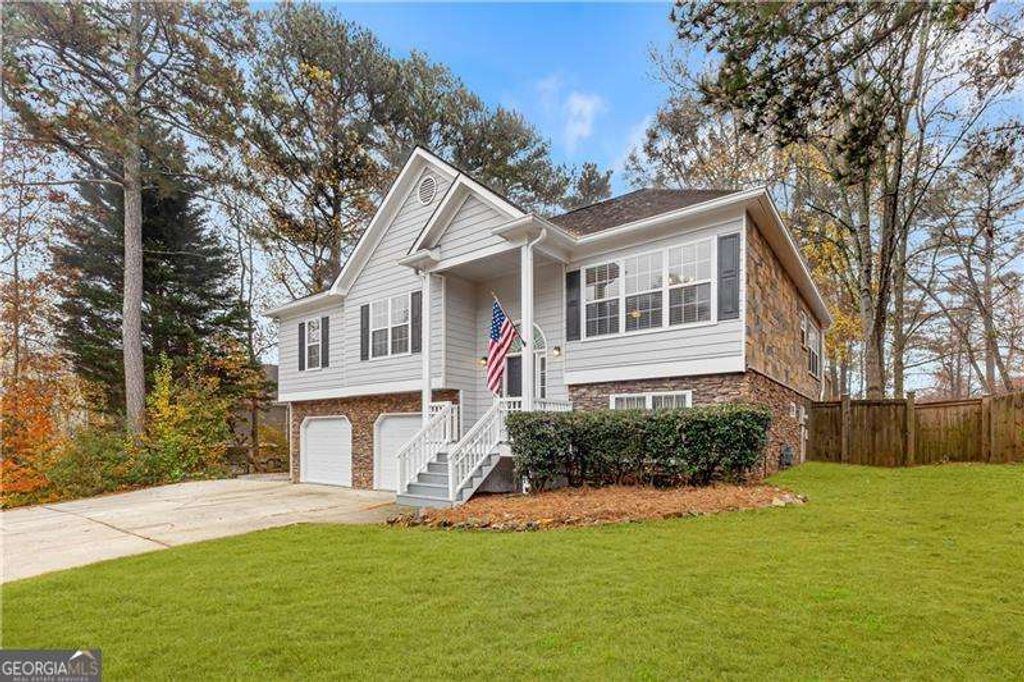 Photo of 5907 Seven Oaks Drive, Powder Springs, GA 30127 (MLS # 10722375)