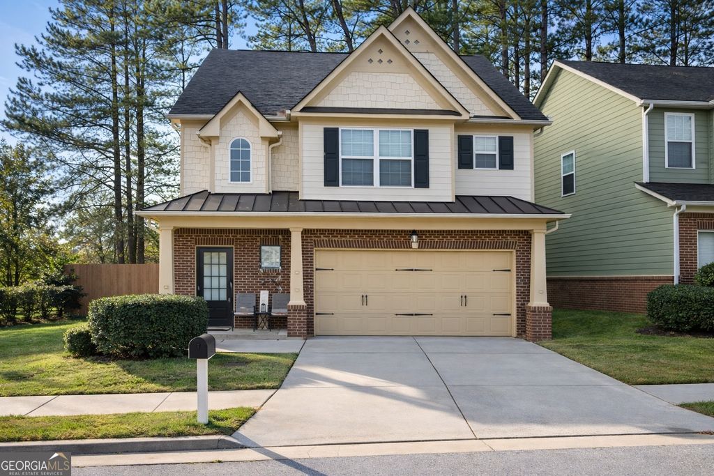 Photo of 5570 Chatham Circle NW, Norcross, GA 30071 (MLS # 10736357)