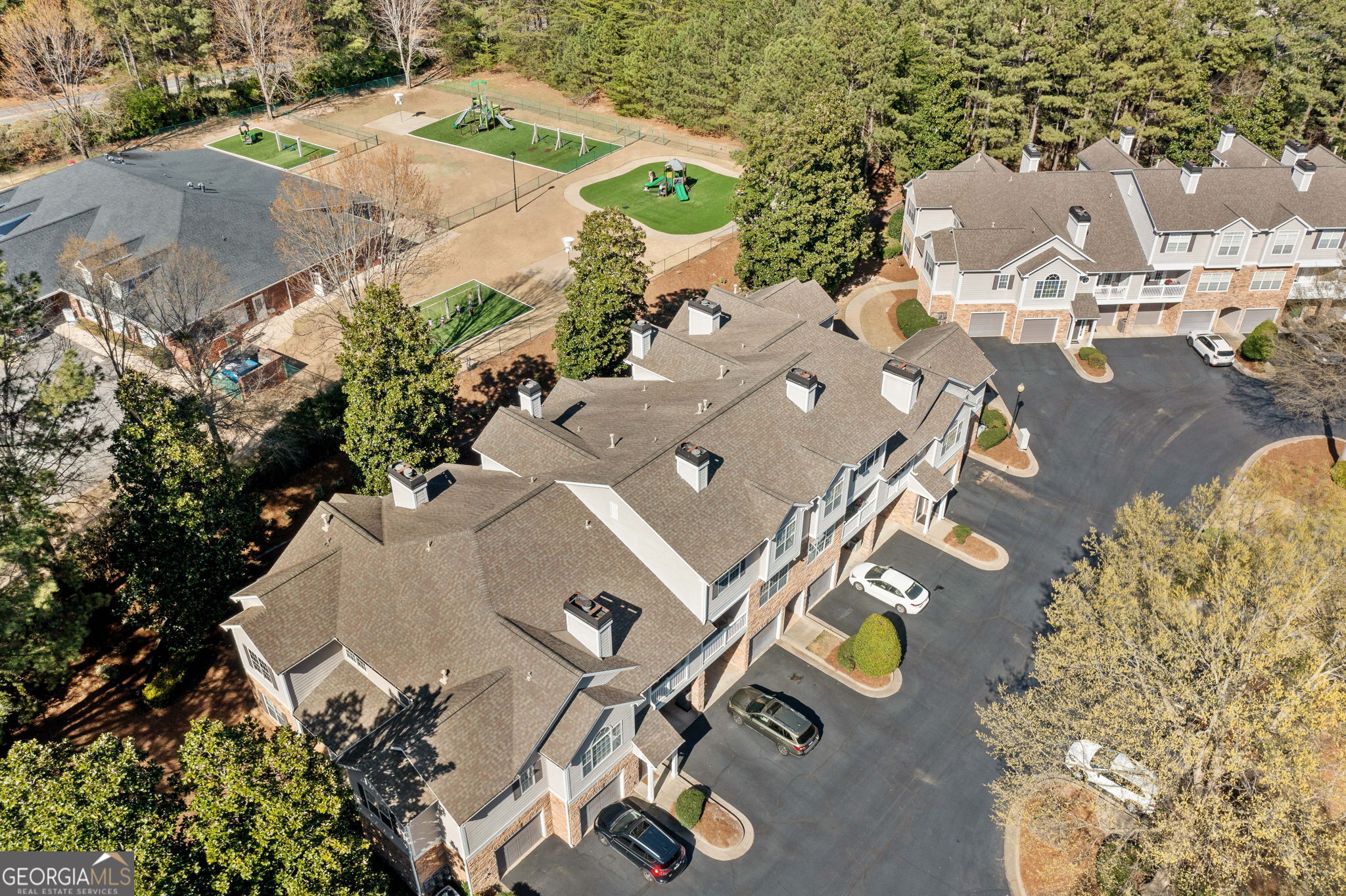 The Crossings of Towne Lake - Residential