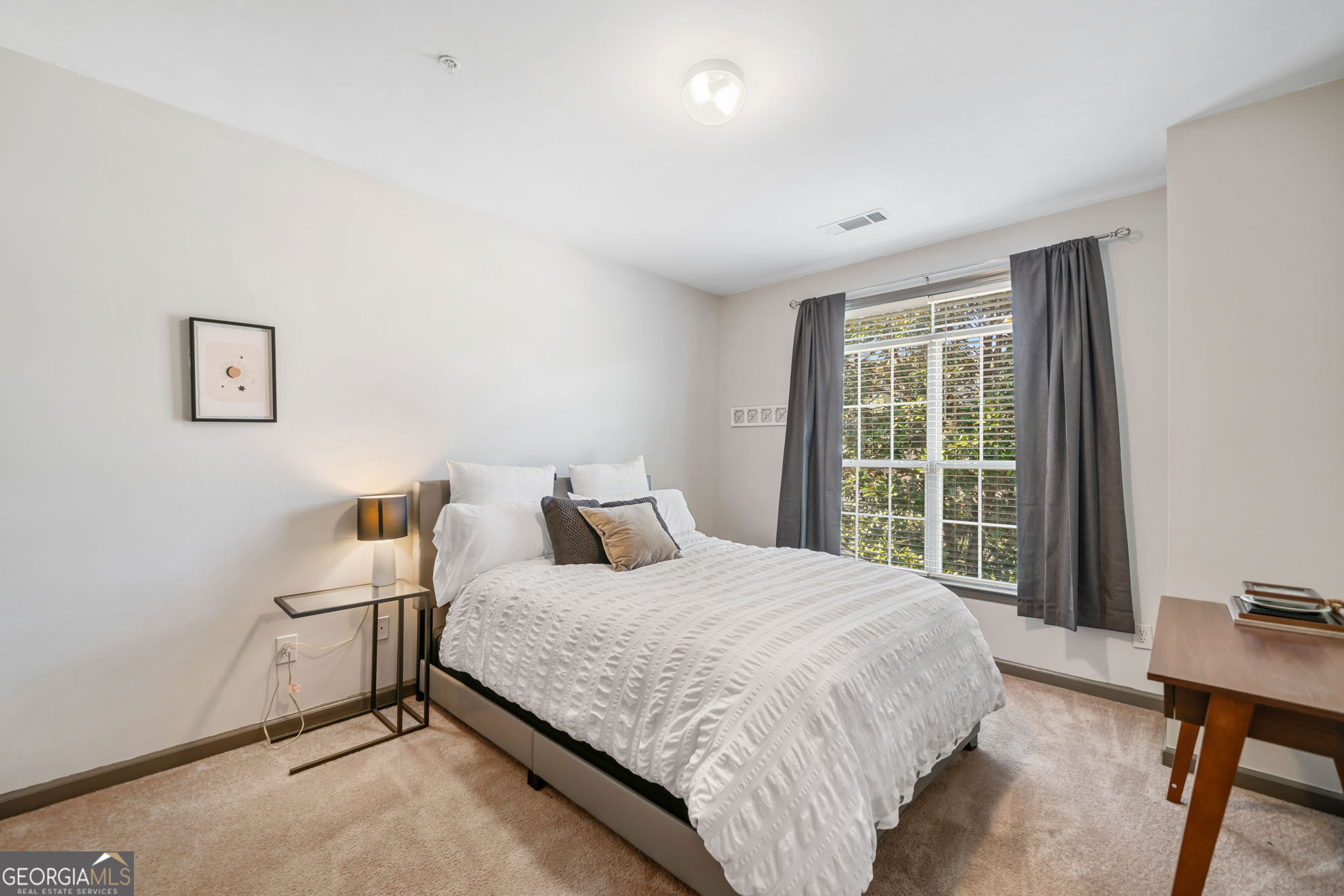 The Crossings of Towne Lake - Residential