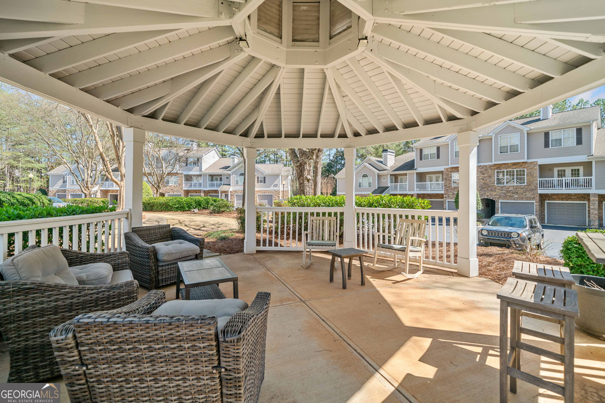 The Crossings of Towne Lake - Residential