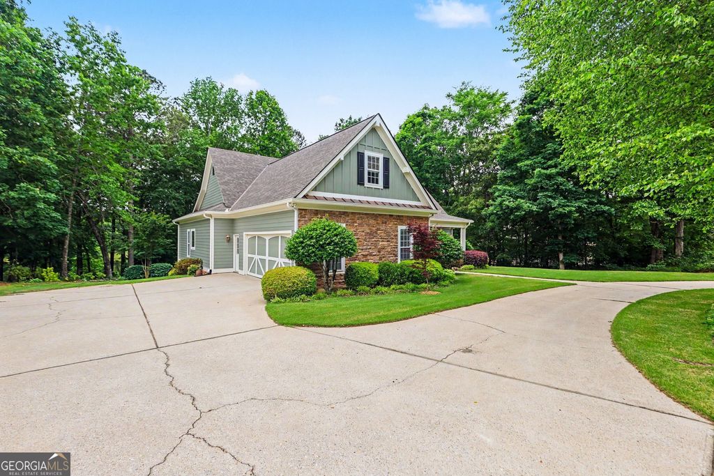 Photo of 8545 Nolandwood Lane, Villa Rica, GA 30180 (MLS # 10761732)