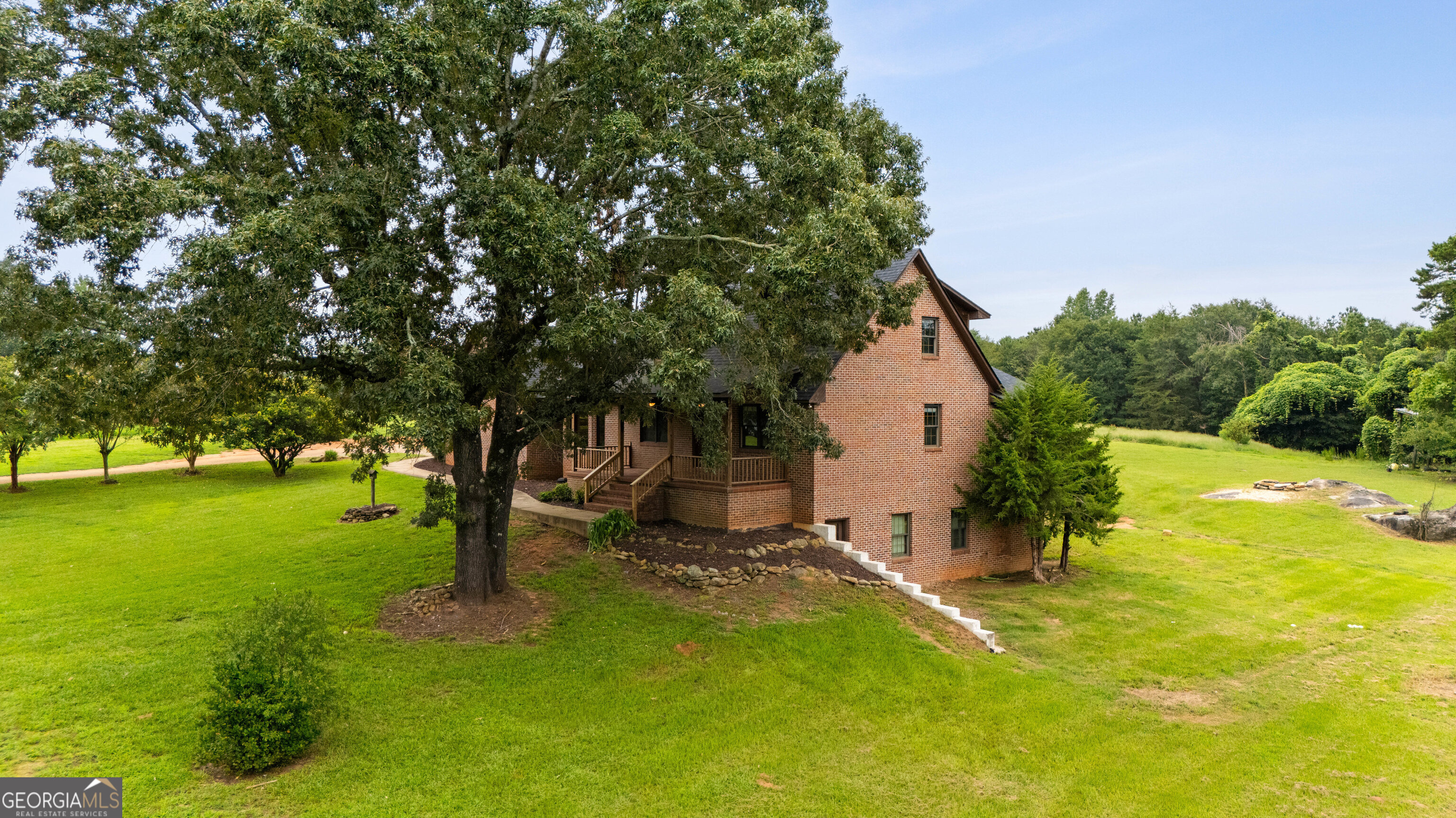 380 Stephens RD