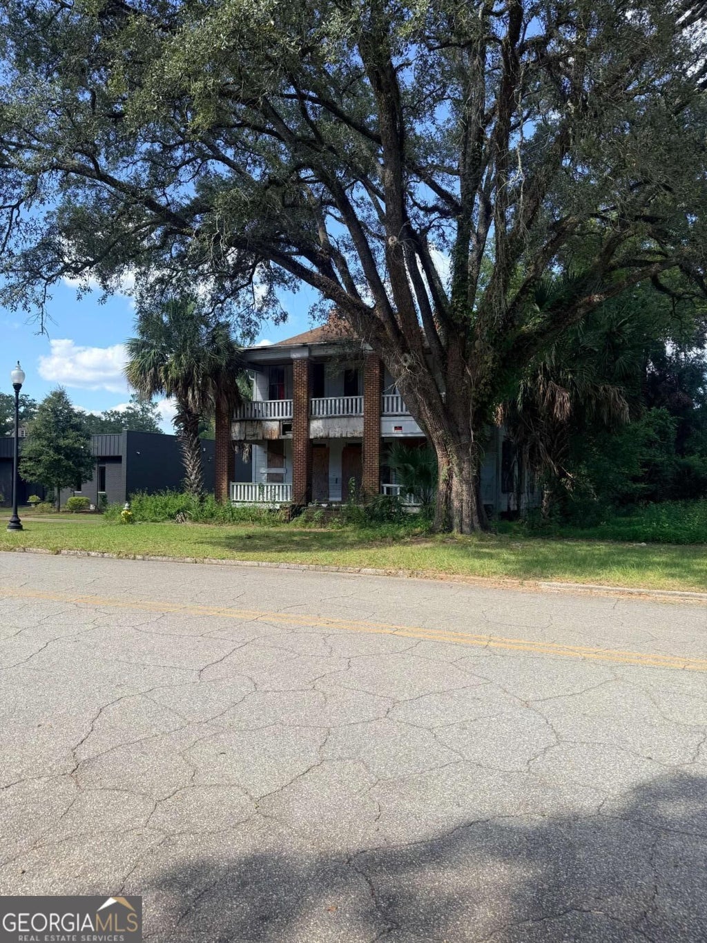 Photo of 211 W Residence Avenue, Albany, GA 31701 (MLS # 10878012)