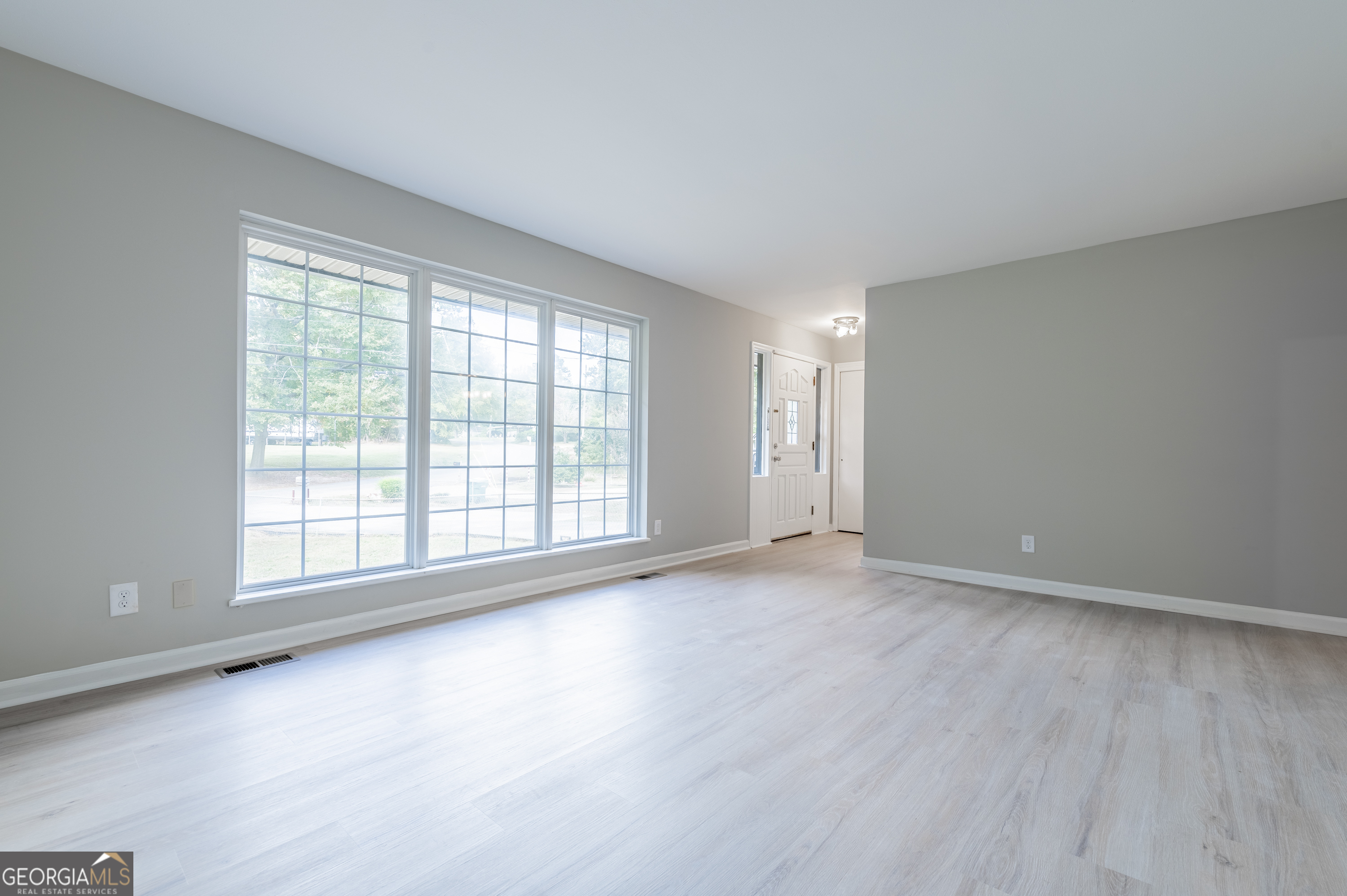 306 Juniper RD
