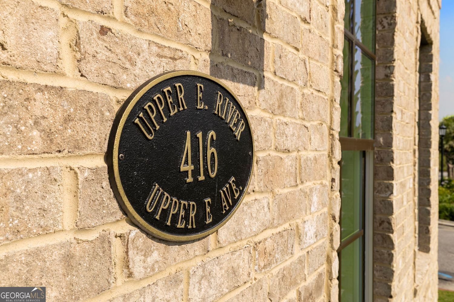 416 Upper East AVE