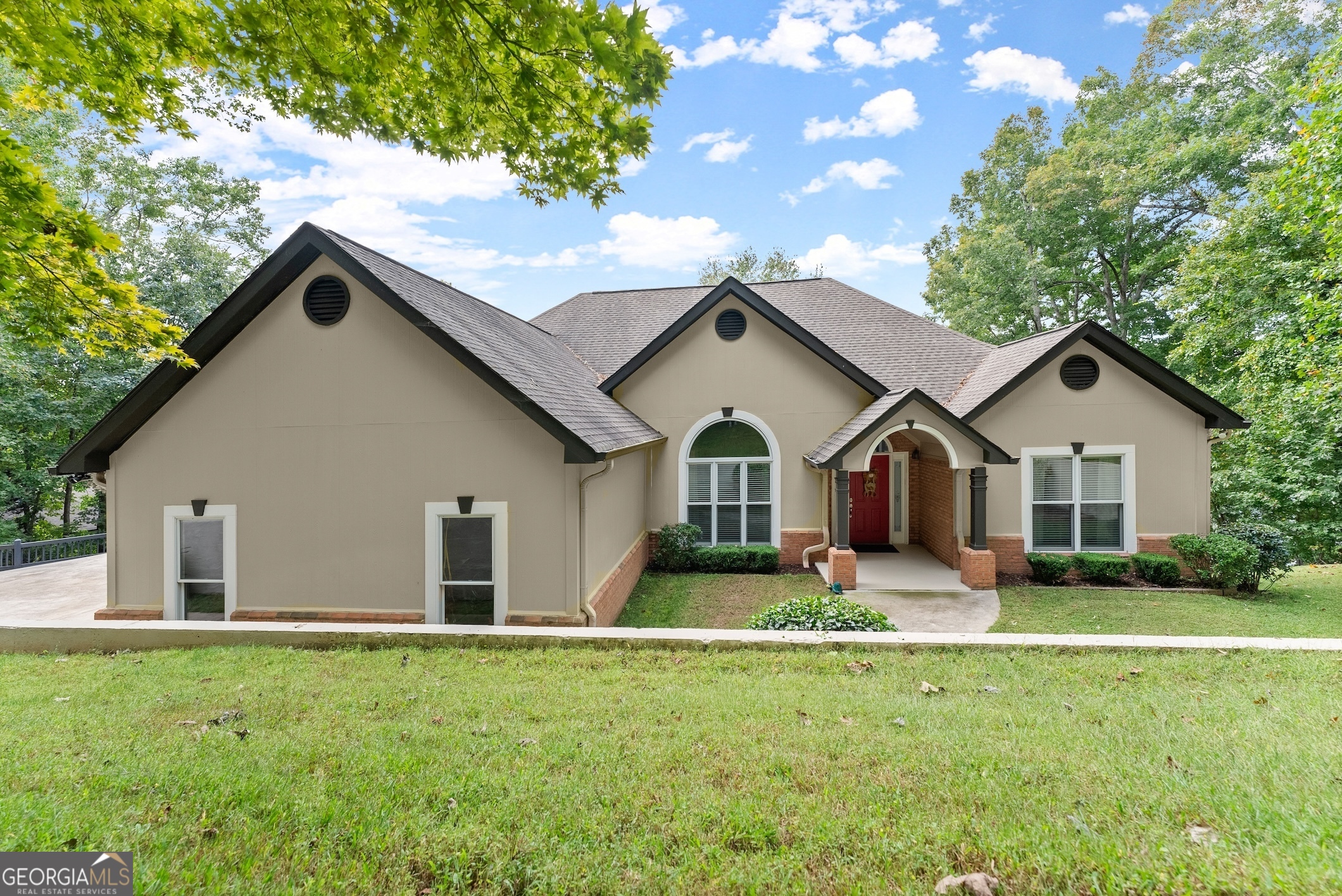 3386 Small Woods LN