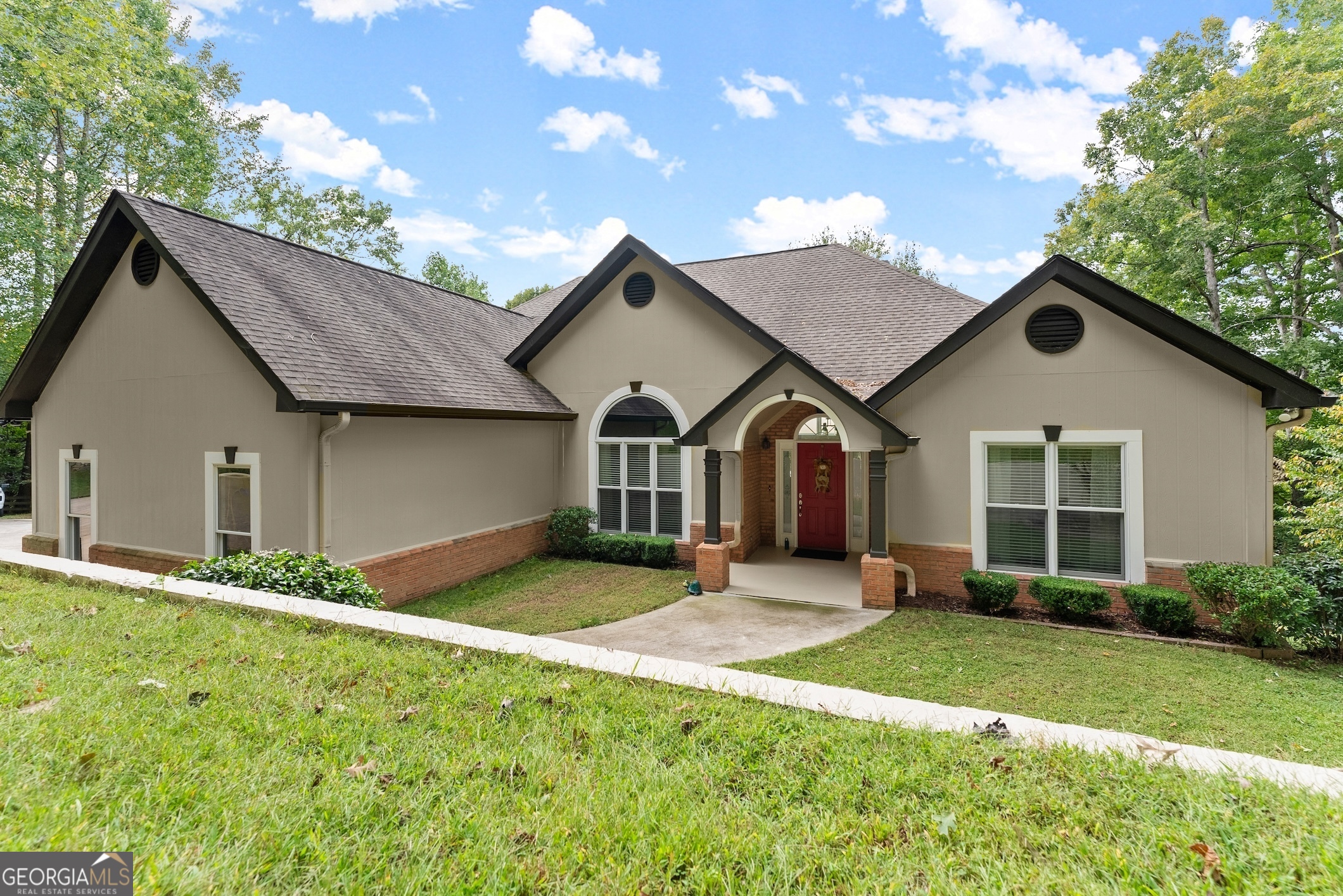 3386 Small Woods LN