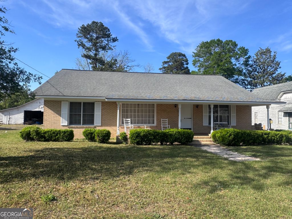 Photo of 2401 W Elm Street, Wrightsville, GA 31096 (MLS # 10729056)